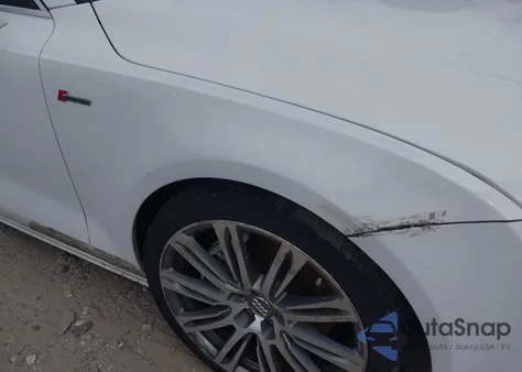 2012 Audi A7 Premium z USA, uszkodzony, nr VIN WAUSGAFC2CN005359